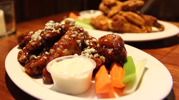 Best chicken wings in Buffalo? Let's find out. Bar-Bill in #buffalo Pa, Buffalo  Wings